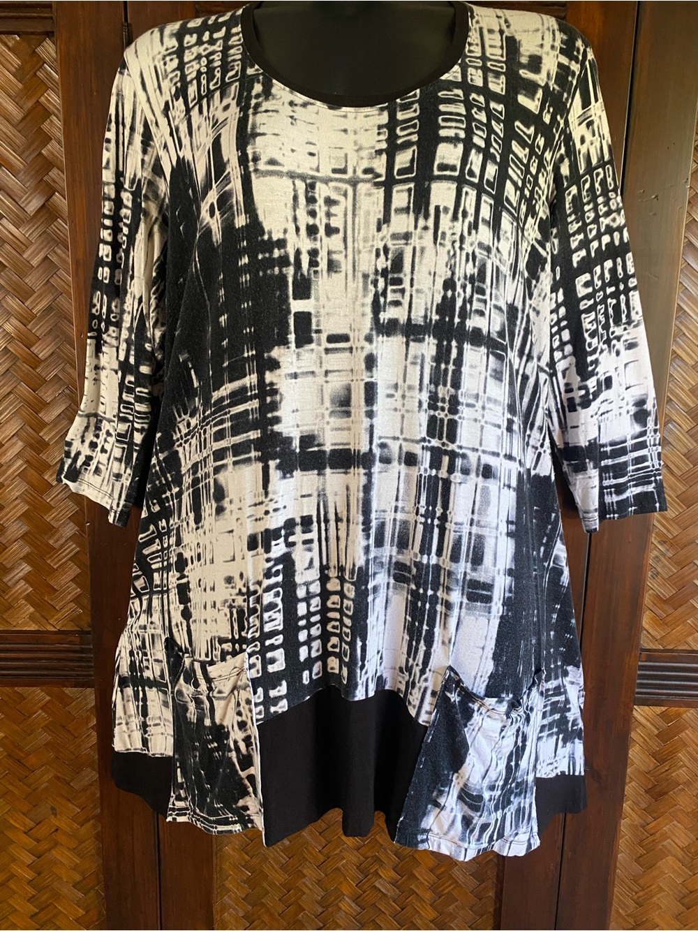 ART OF CLOTH - Aline Tunic w/pockets 3X